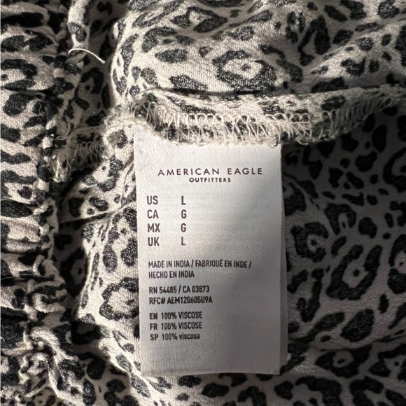 American Eagle flowy mini skirt with Animal print skit Large - Picture 6 of 9